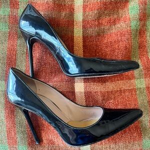 Stuart Weitzman pumps